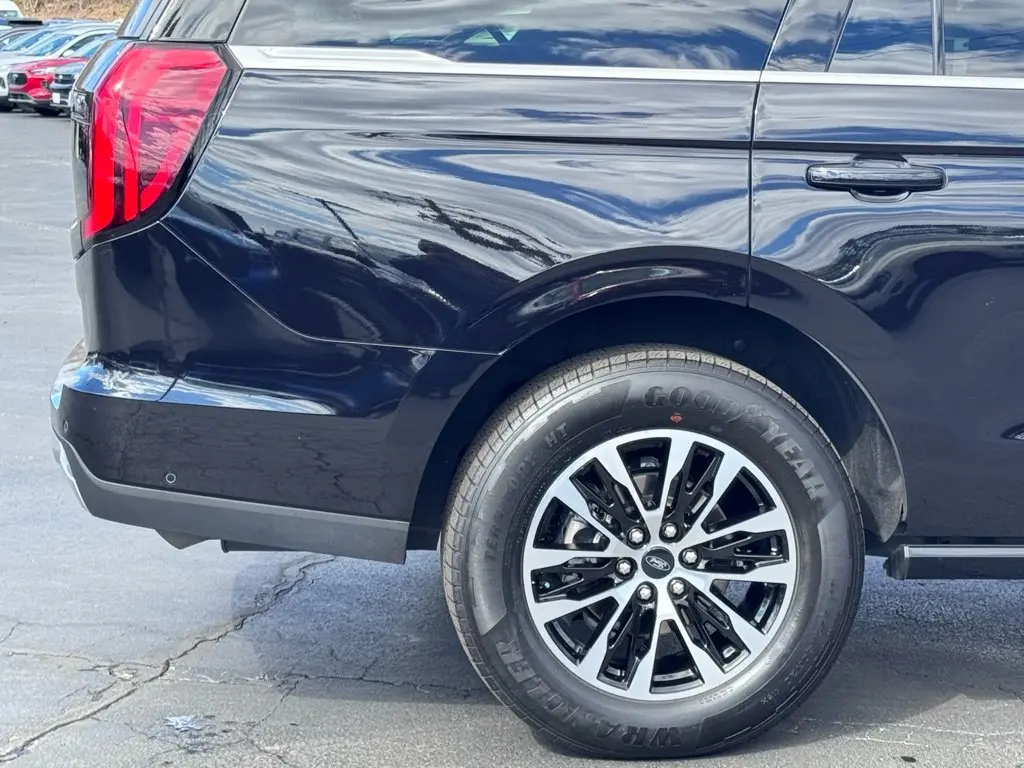 2025 Ford Expedition - $62,000