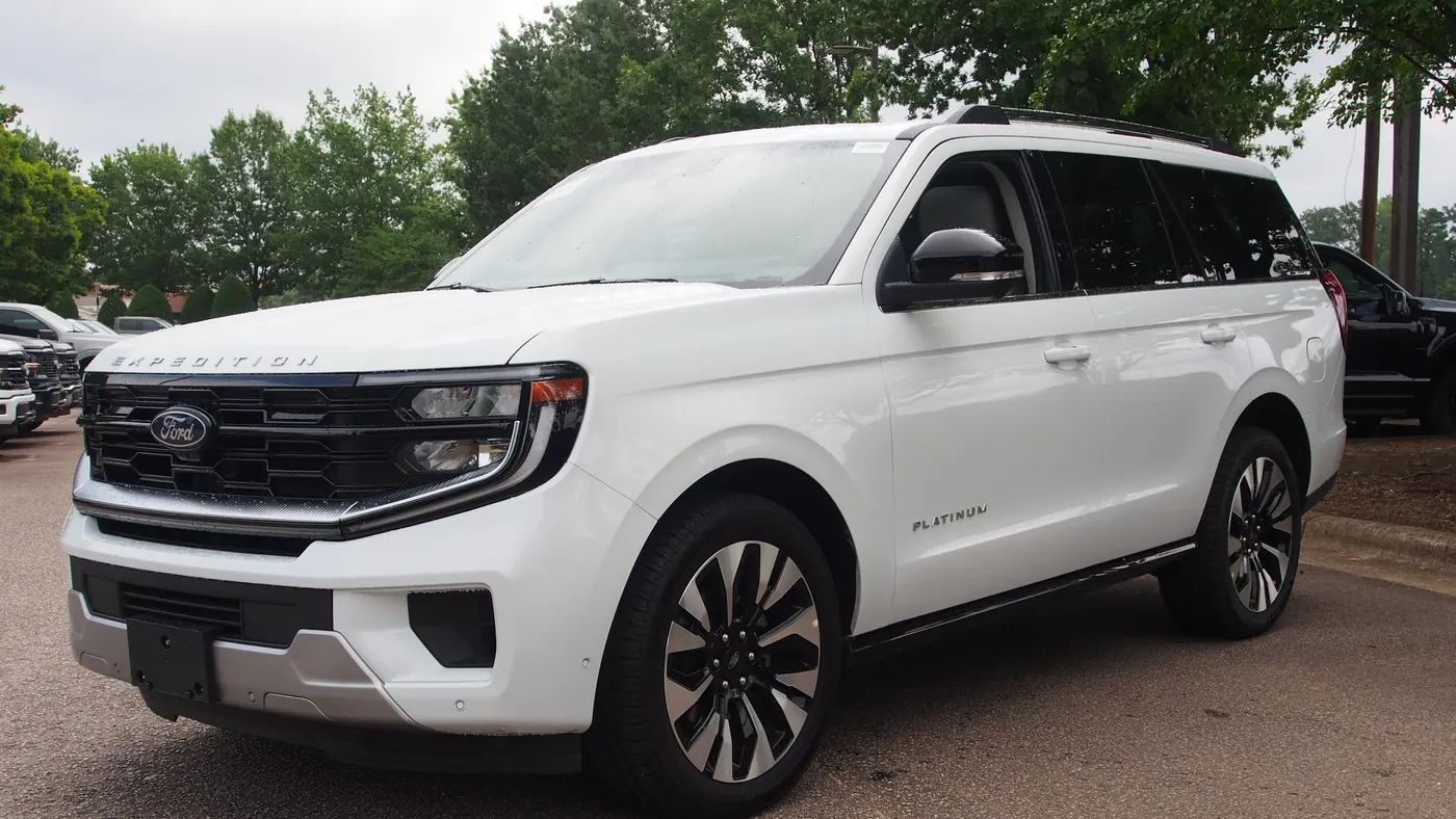 2025 Ford Expedition Platinum