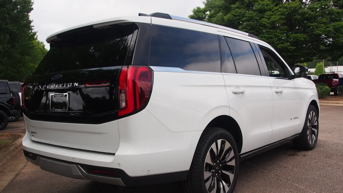 2025 Ford Expedition Platinum
