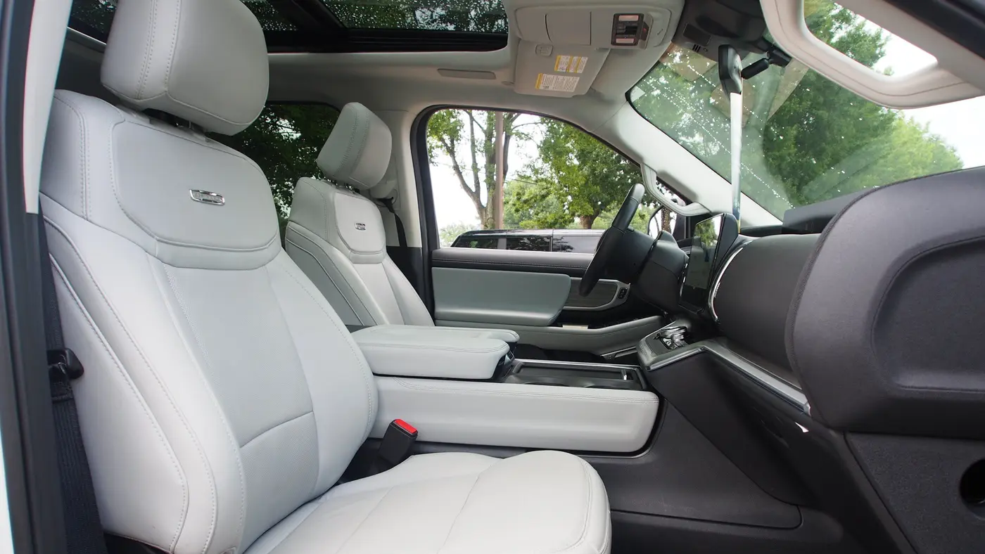 2025 Ford Expedition Platinum