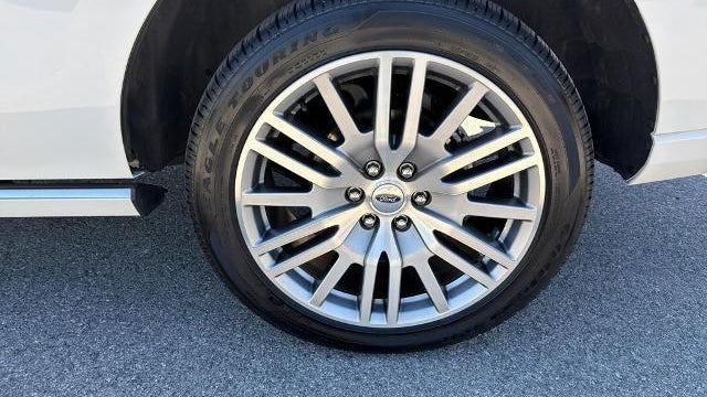 2023 Ford Expedition Platinum