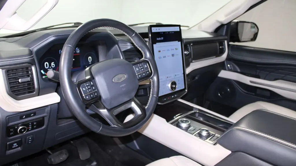 2023 Ford Expedition Platinum
