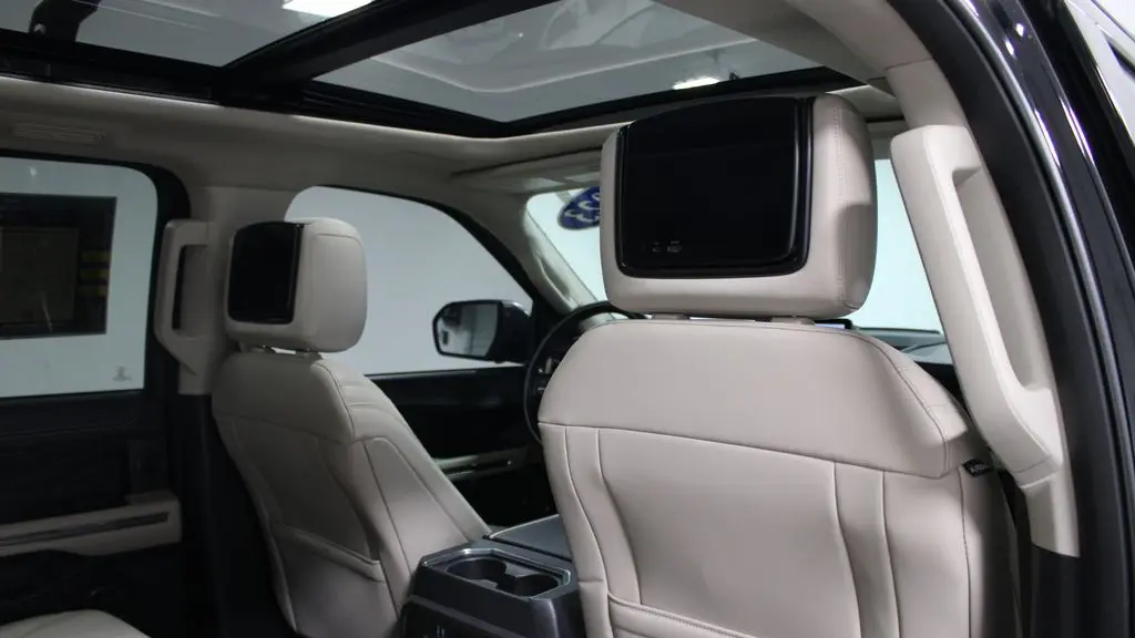 2023 Ford Expedition Platinum