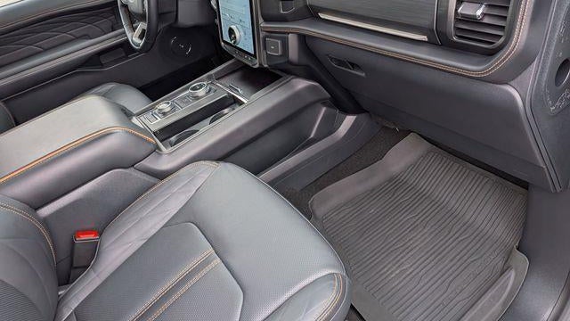 2024 Ford Expedition Platinum