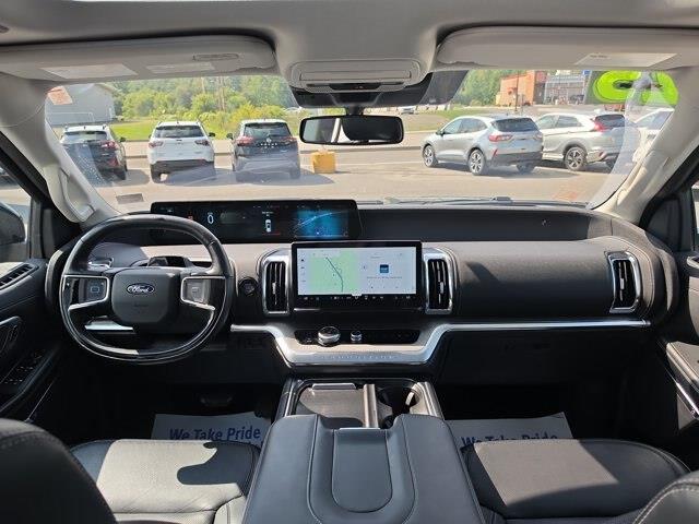 2025 Ford Expedition - $69,500