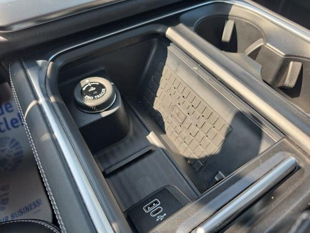 2025 Ford Expedition - $69,500