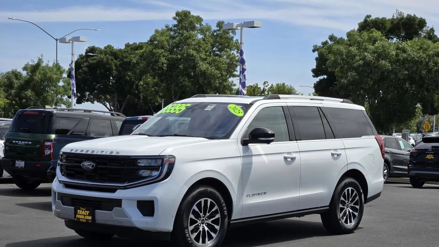 2025 Ford Expedition Platinum