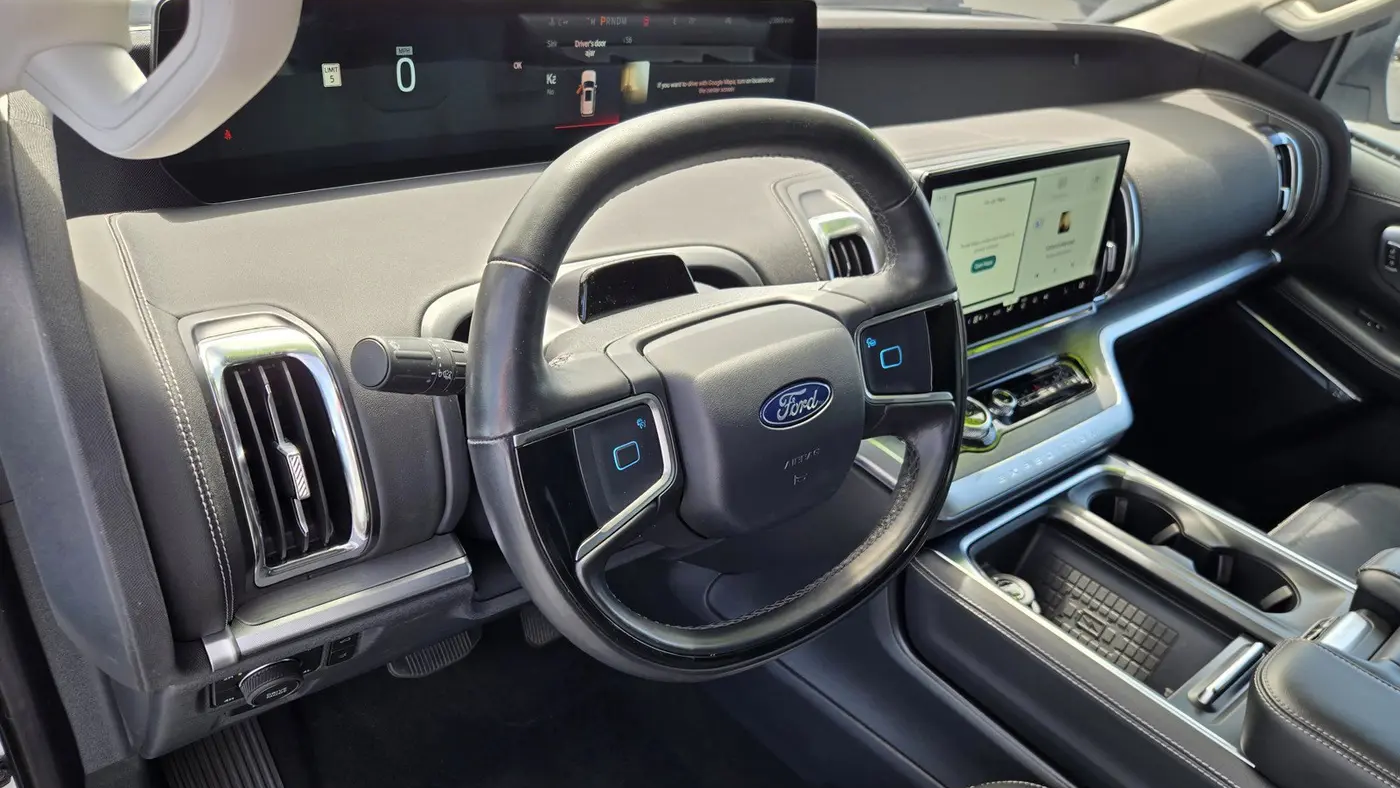 2025 Ford Expedition Platinum