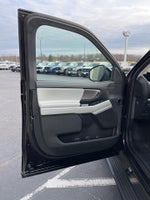 2025 Expedition Thumbnail 33