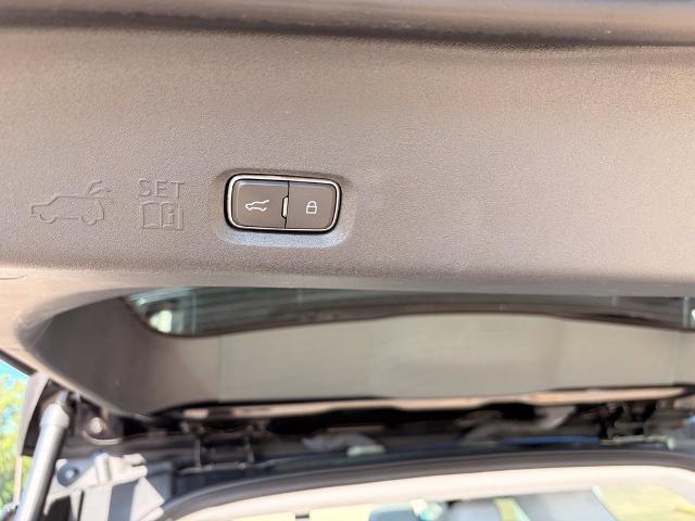 2025 Ford Expedition - $62,500