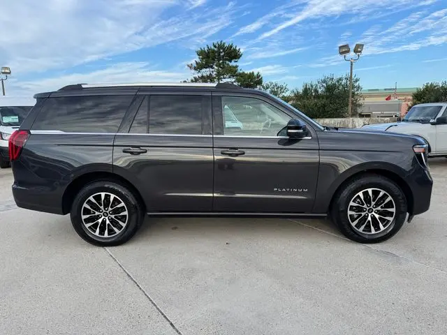 2025 Ford Expedition - $59,501