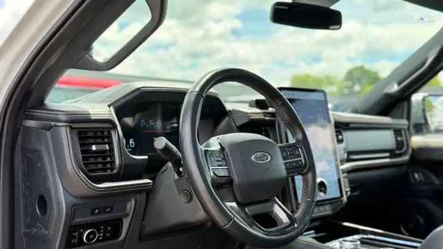 2023 Ford Expedition Platinum