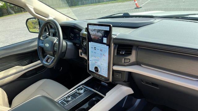 2023 Ford Expedition Platinum