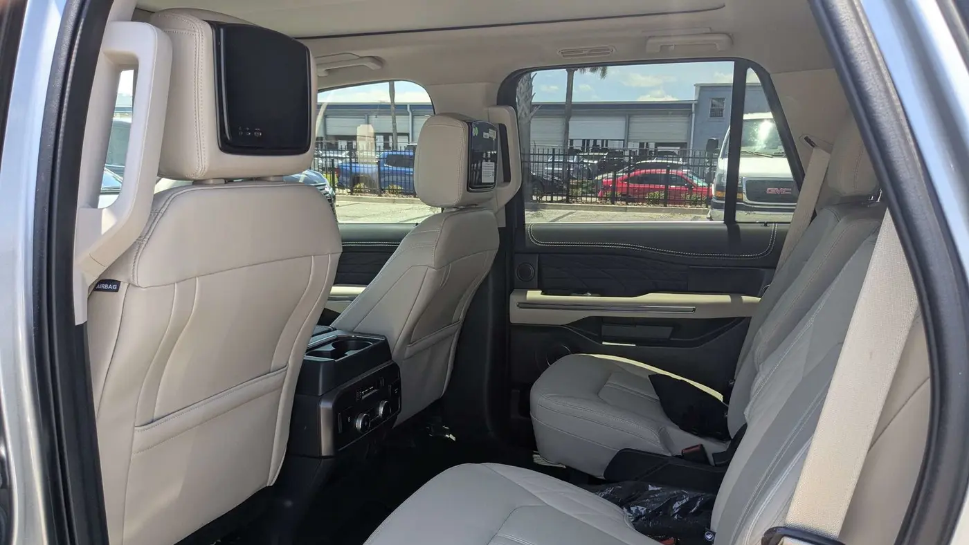 2023 Ford Expedition Platinum