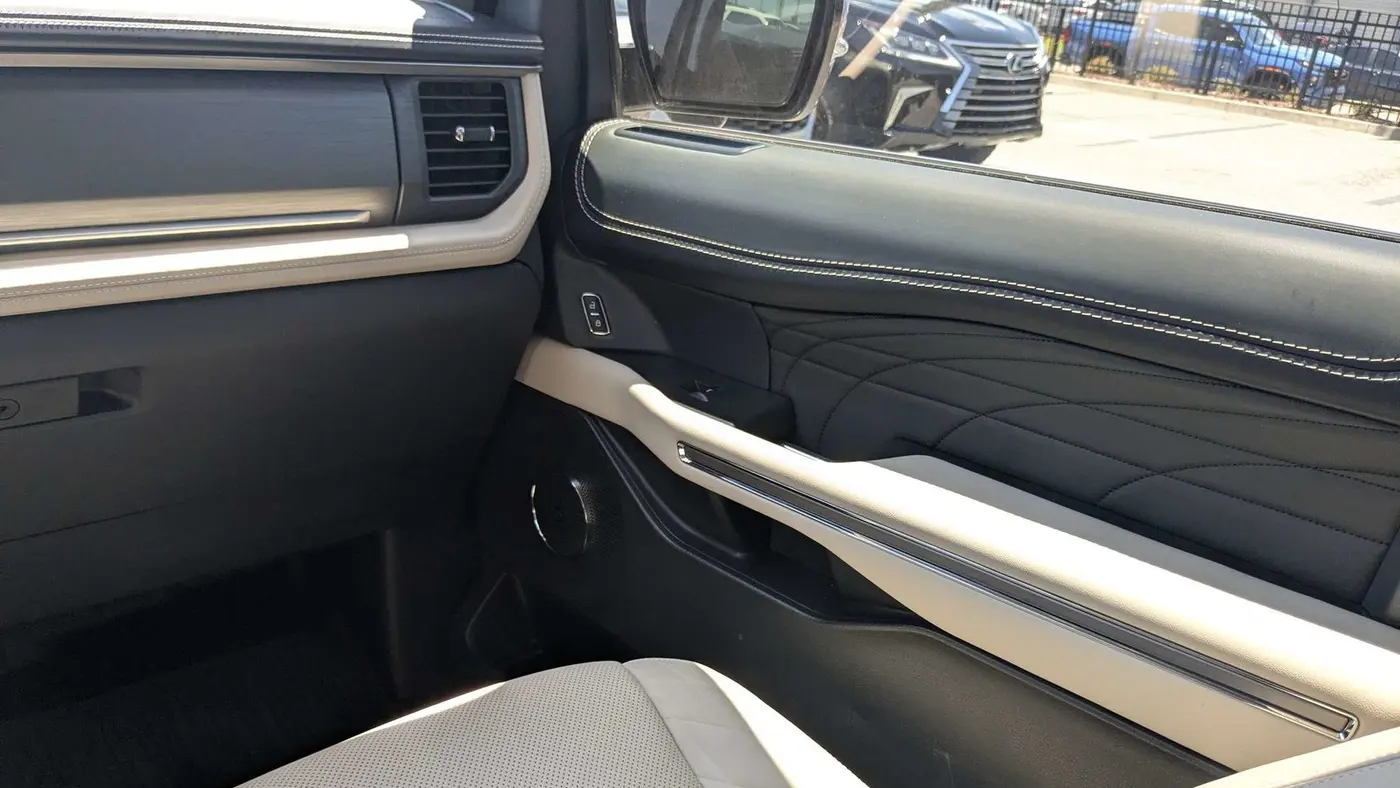 2023 Ford Expedition Platinum