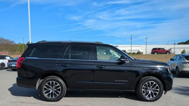 2025 Ford Expedition Platinum