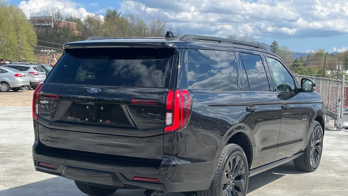 2025 Ford Expedition Platinum