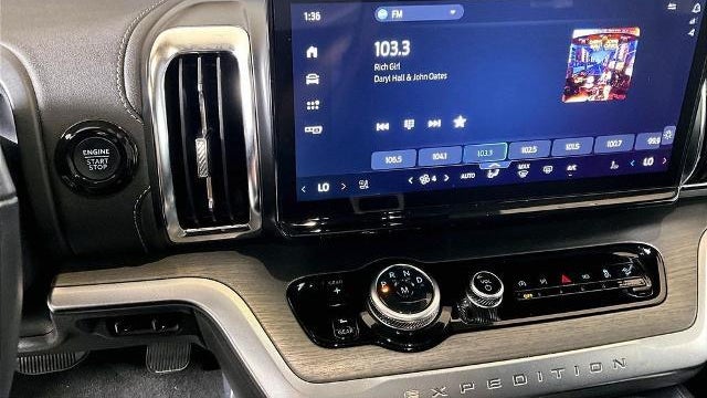 2025 Ford Expedition Platinum