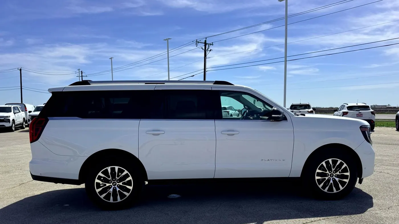 2025 Ford Expedition Platinum