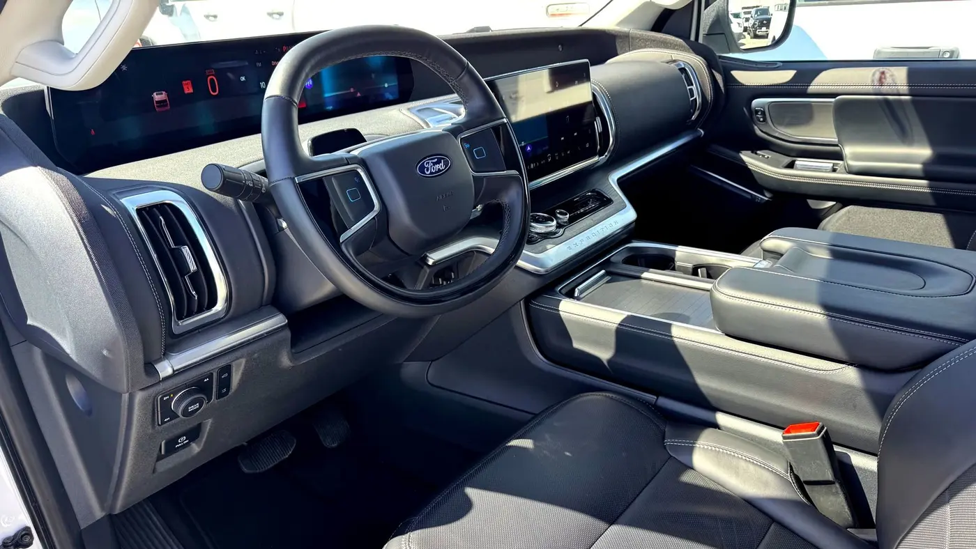 2025 Ford Expedition Platinum