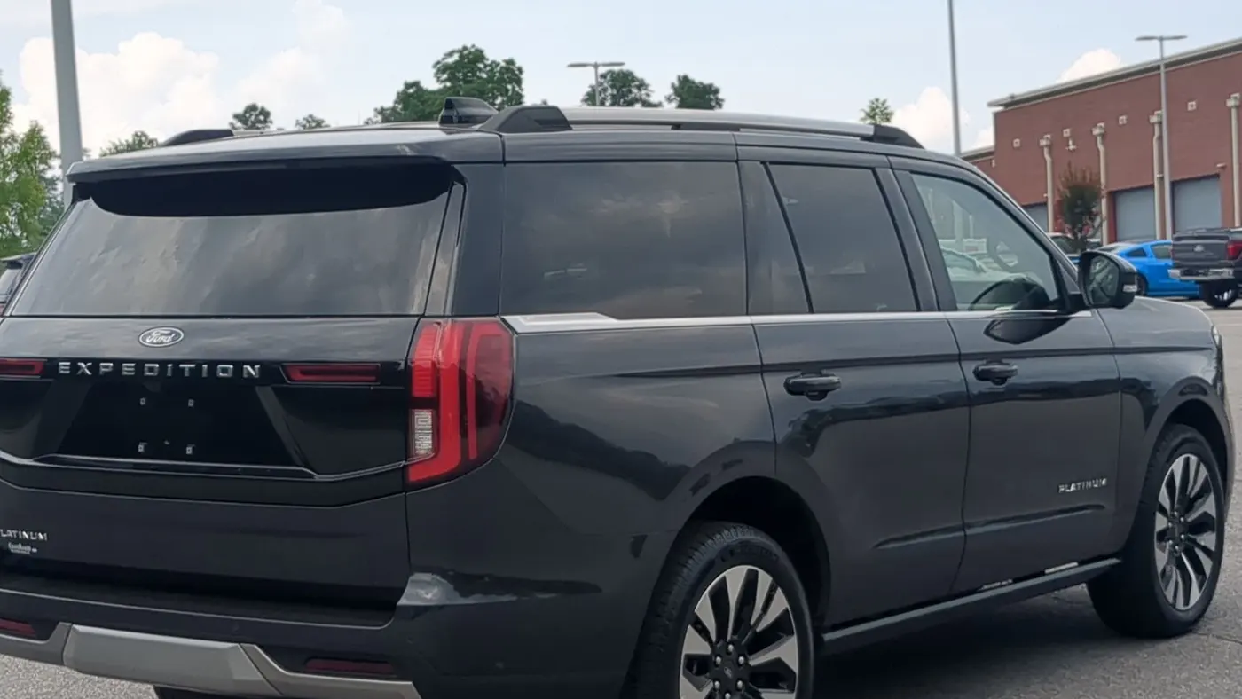 2025 Ford Expedition Platinum