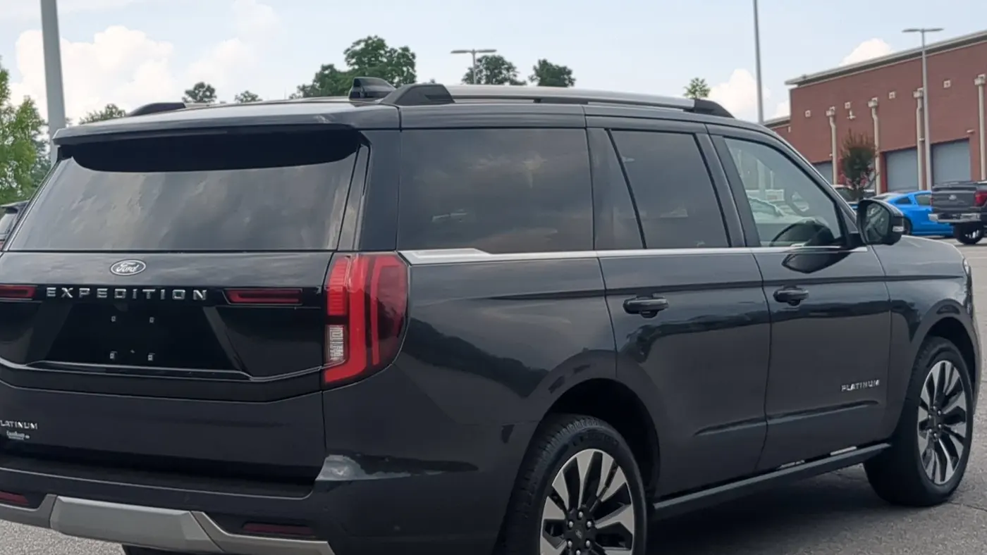 2025 Ford Expedition Platinum