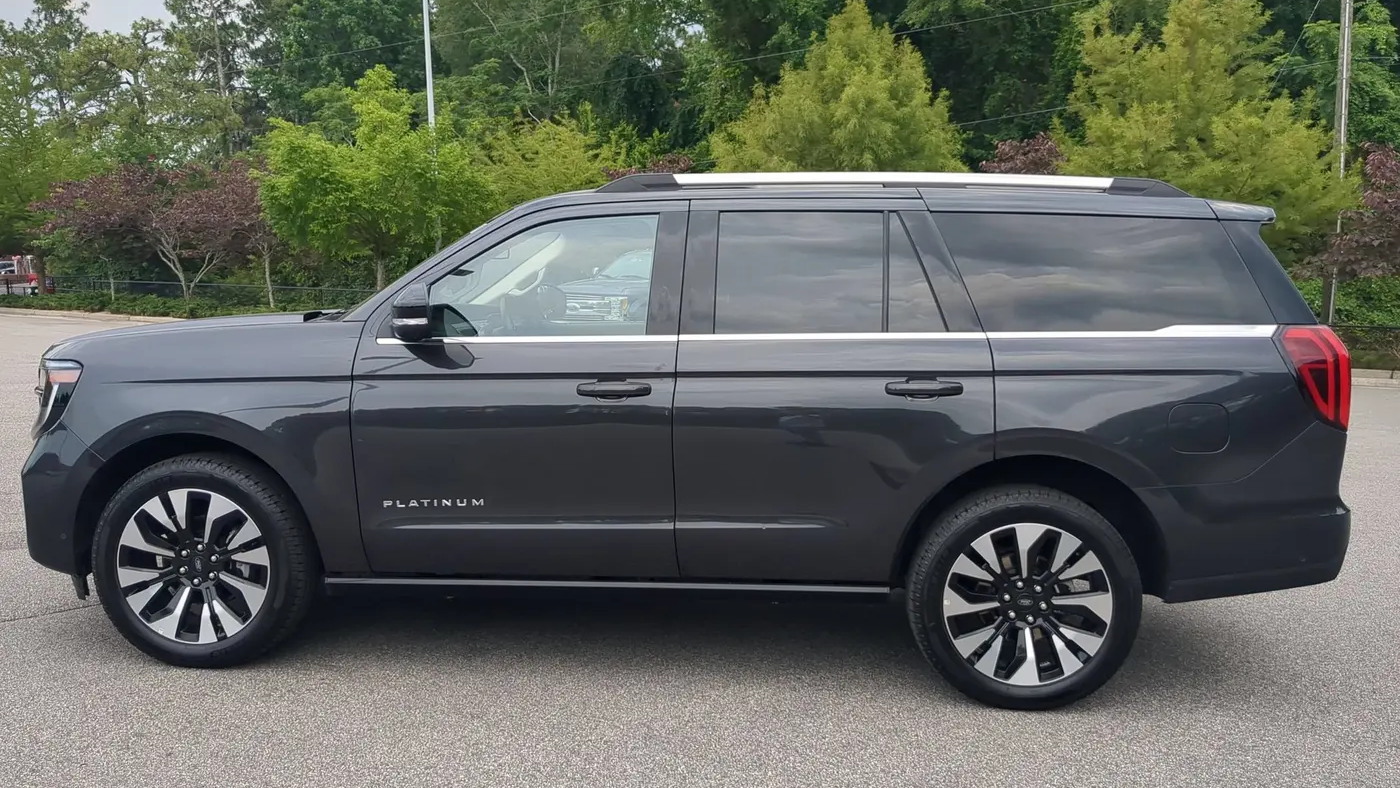 2025 Ford Expedition Platinum