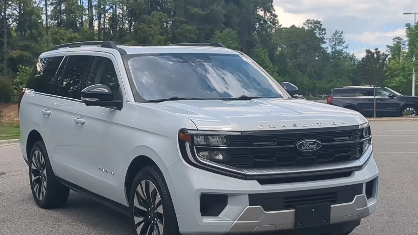 2025 Ford Expedition Platinum