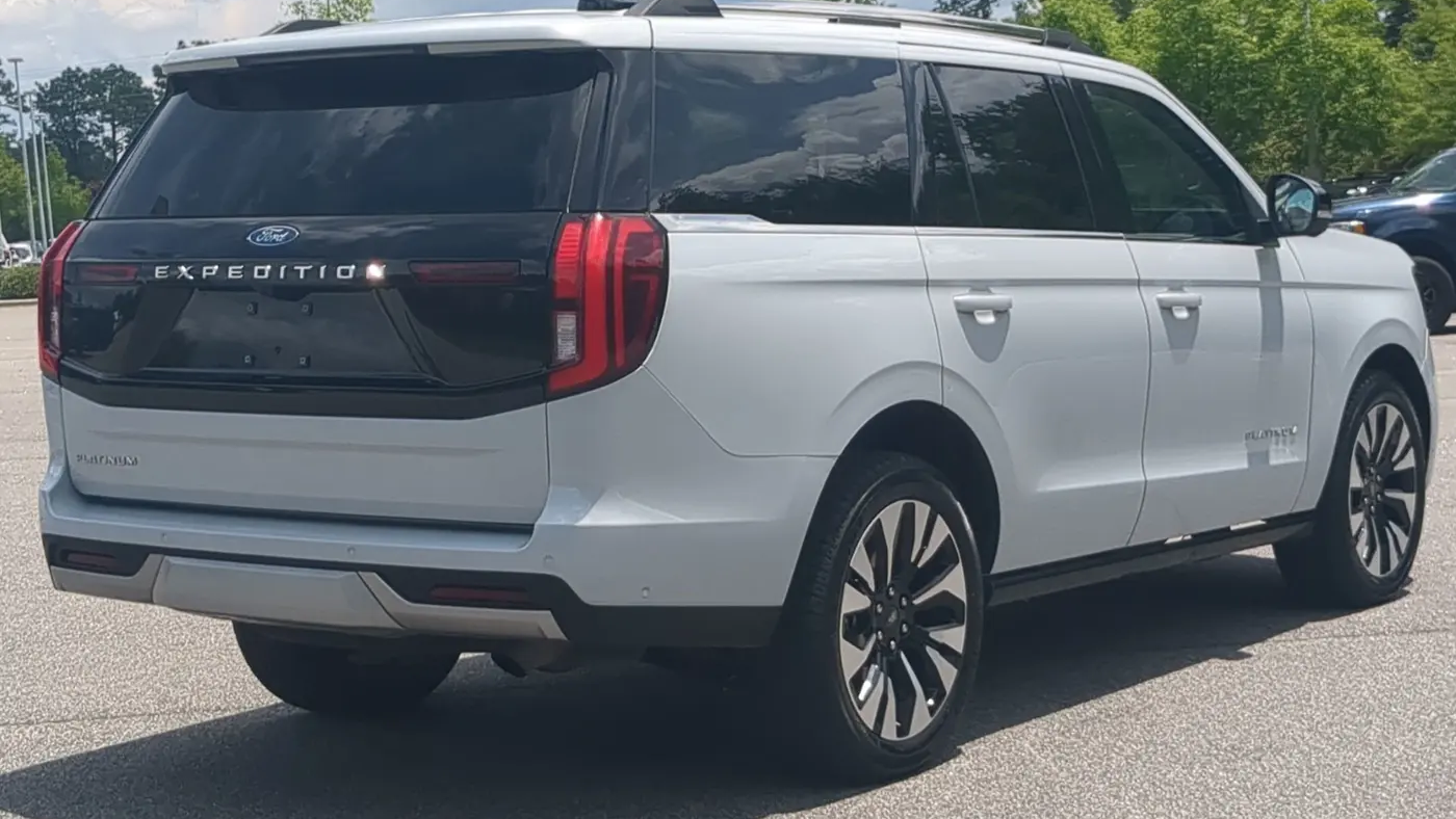 2025 Ford Expedition Platinum