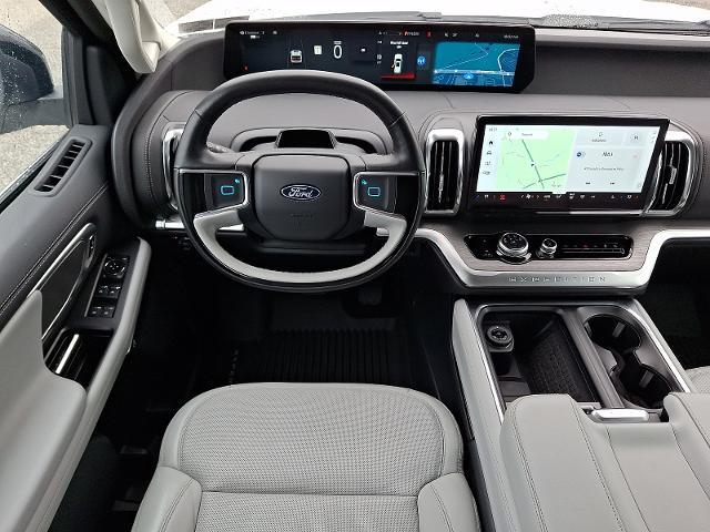 2025 Ford Expedition - $69,999
