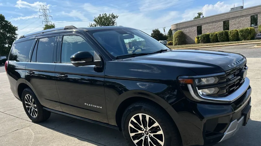 2025 Ford Expedition Platinum
