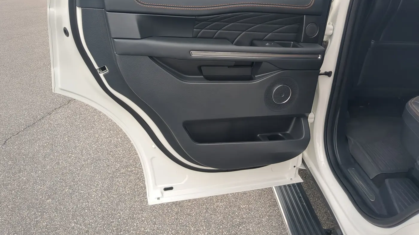 2023 Ford Expedition Platinum