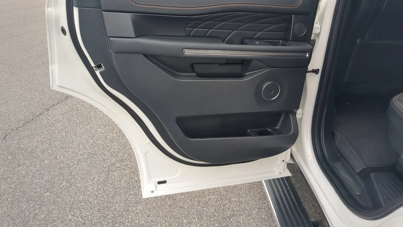 2023 Ford Expedition Platinum