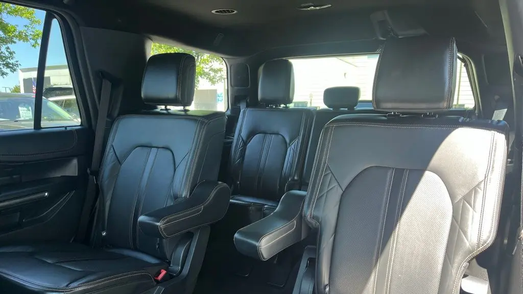 2023 Ford Expedition Platinum