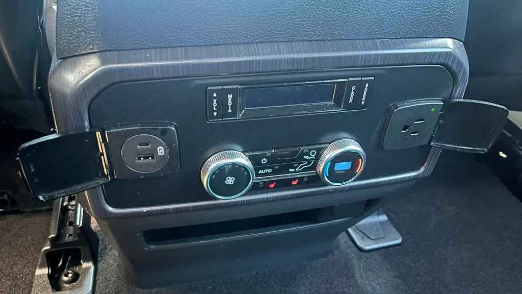 2023 Ford Expedition Platinum