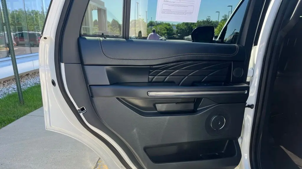 2023 Ford Expedition Platinum