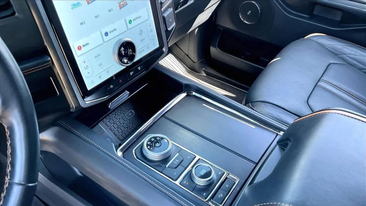 2024 Ford Expedition Platinum