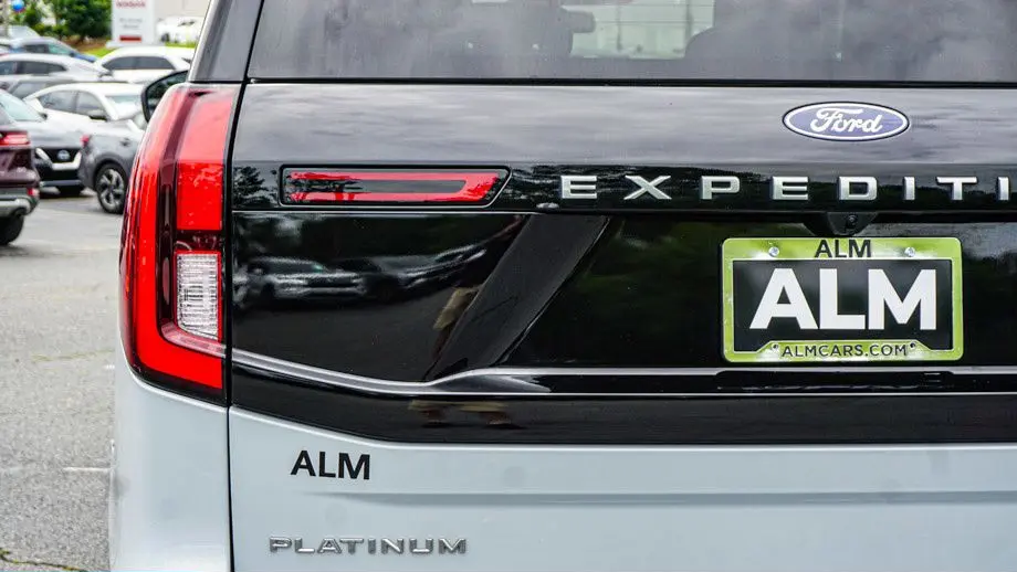 2025 Ford Expedition Platinum