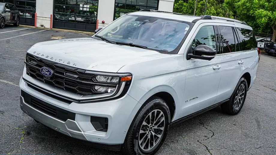 2025 Ford Expedition Platinum