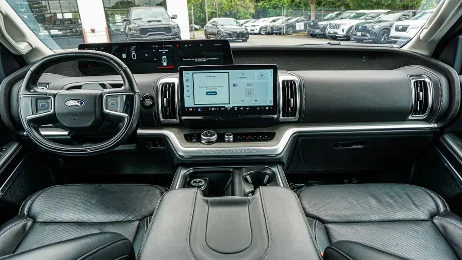 2025 Ford Expedition Platinum