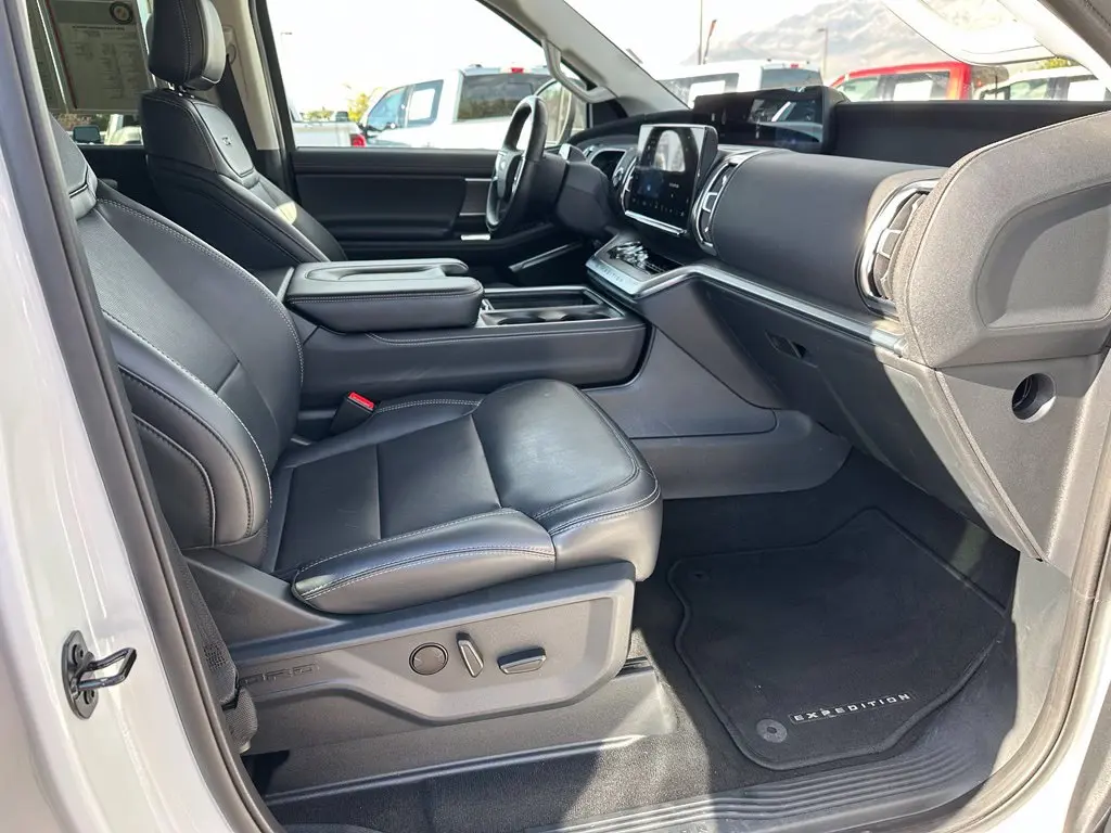 2025 Ford Expedition - $63,547