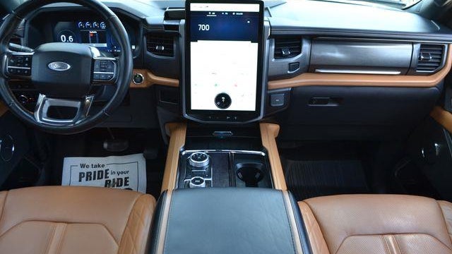 2024 Ford Expedition Platinum