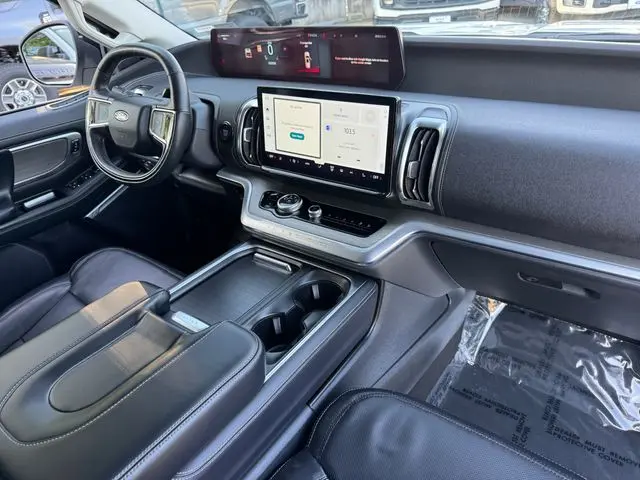 2025 Ford Expedition - $59,501