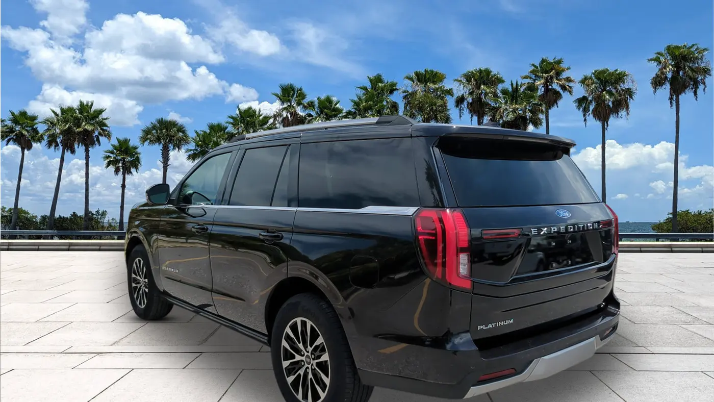 2025 Ford Expedition Platinum