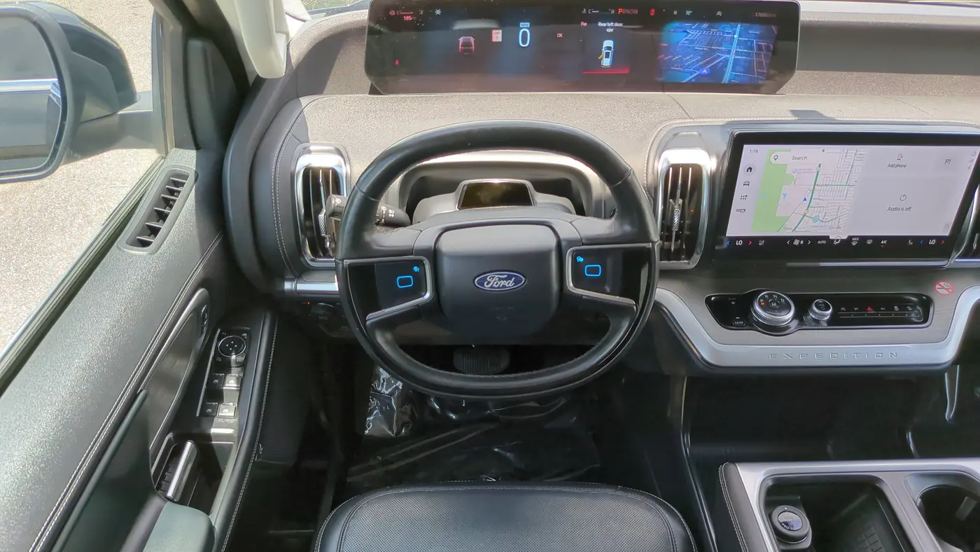 2025 Ford Expedition Platinum