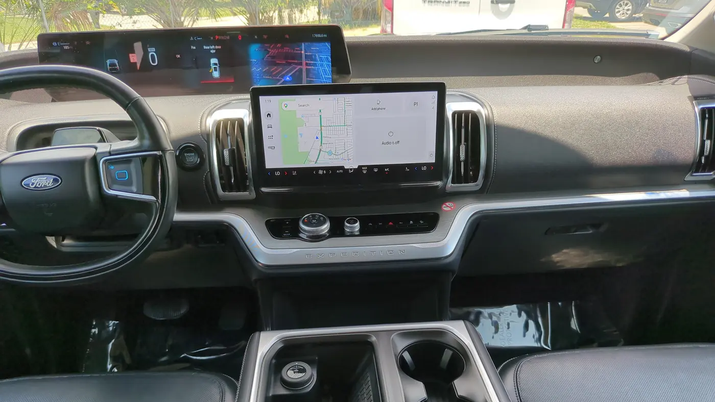 2025 Ford Expedition Platinum