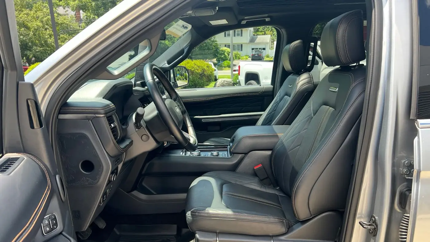 2023 Ford Expedition Platinum