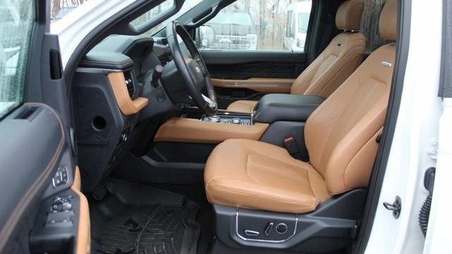 2024 Ford Expedition Platinum