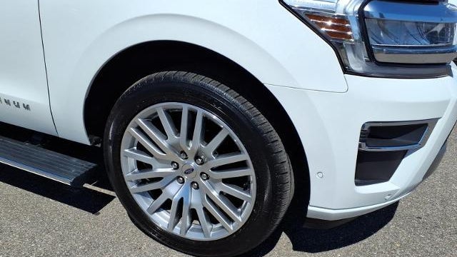 2024 Ford Expedition Platinum