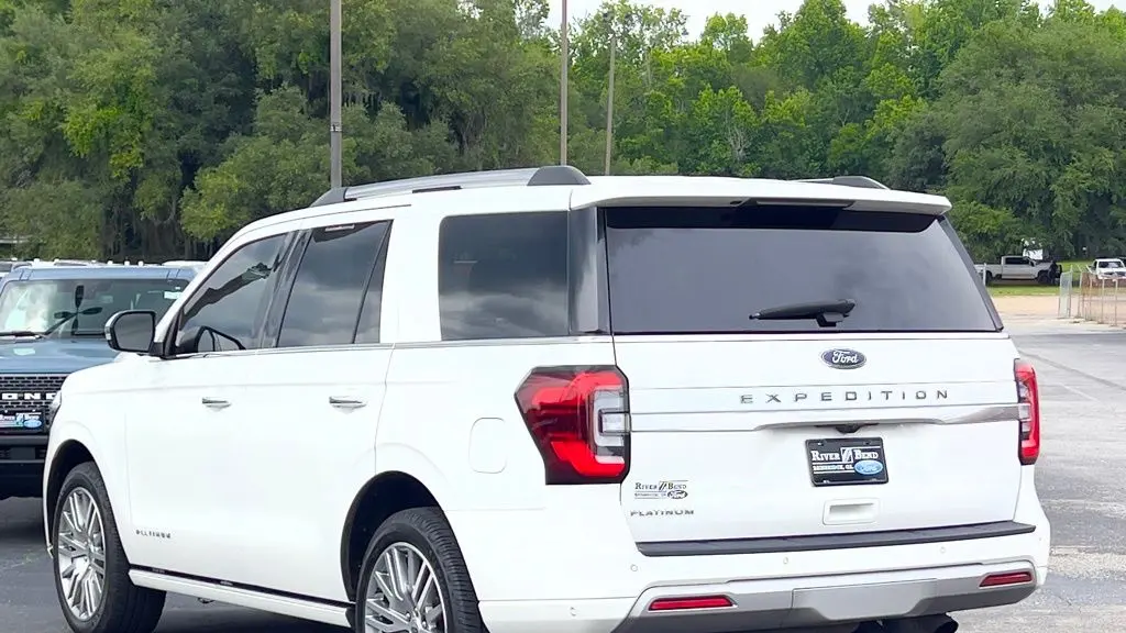 2024 Ford Expedition Platinum